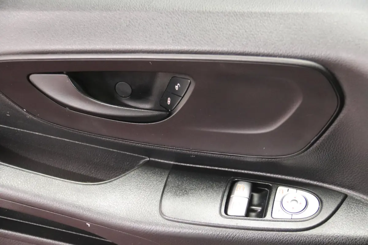 114 CDI AUTOMAAT IMPERIAAL TREKHAAK Mercedes-Benz Vito 114 CDI 114 CDI AUTOMAAT IMPERIAAL TREKHAAK
