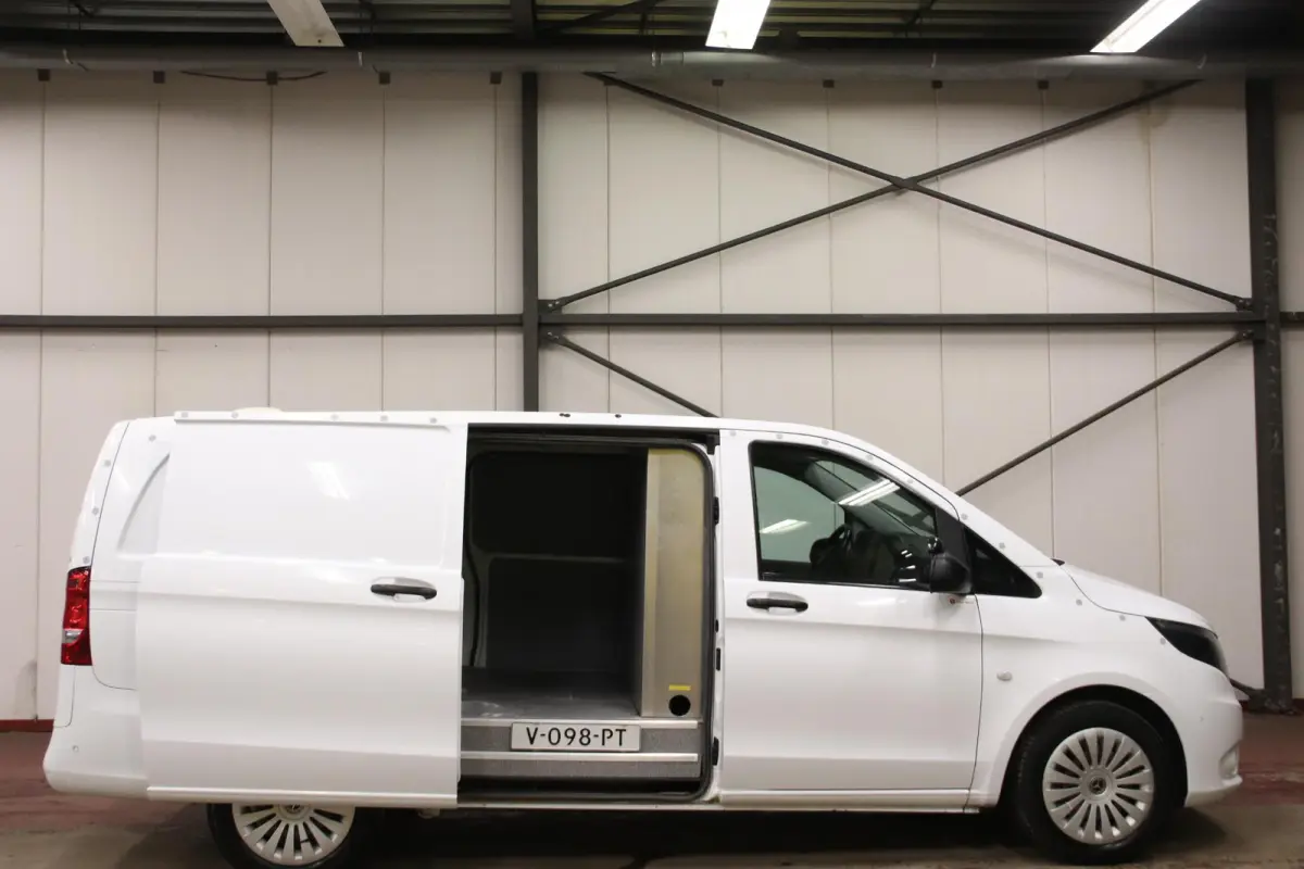 116 CDI Lang AUTOMAAT Airco dubbele schuifdeur Mercedes-Benz Vito 116 CDI Lang airco dubbele schuifdeur