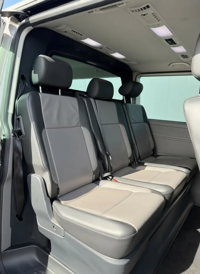 2.0 TDI L2H1 30 DC Caravelle Virtual, Adaptieve Cruise, Camera, 2 x Electrische deur, 199pk, LED, Leder, Clima, Stoelverwarming, Carplay, Automaat, Uniek!