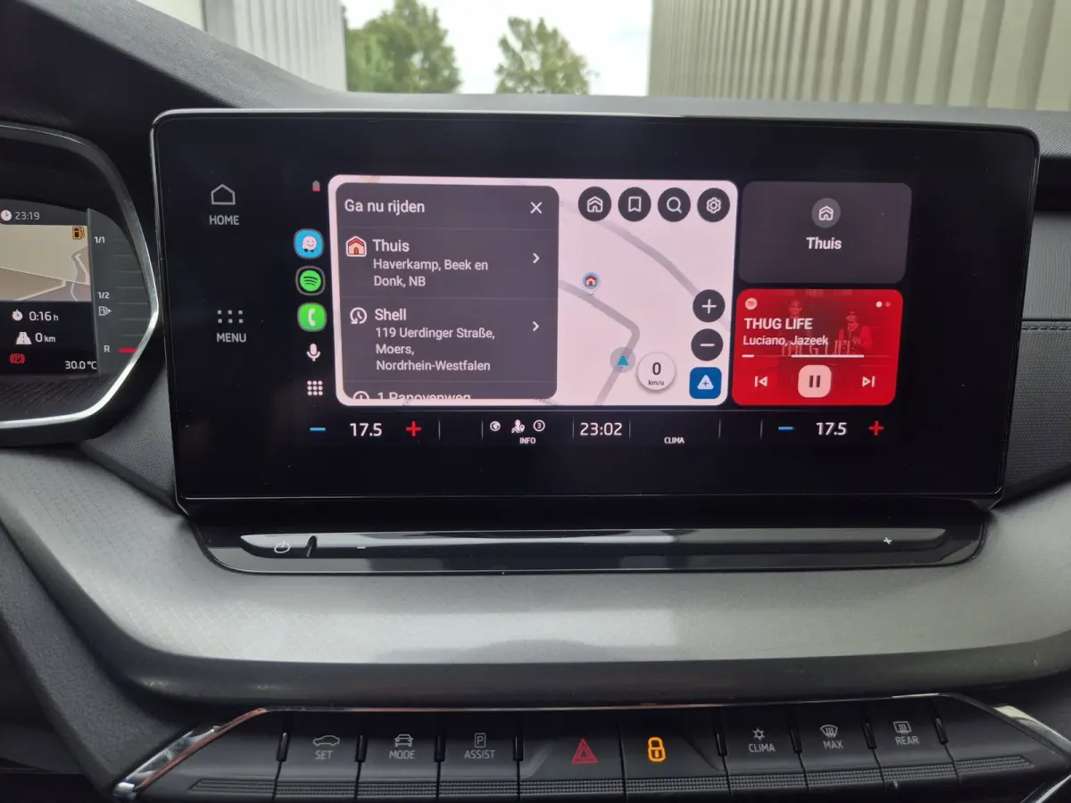 e-TSI Business Edition Automaat CarPlay ACC Adaptieve Cruise LED LM Velgen NAP 1.0 e-TSI Business Edition
