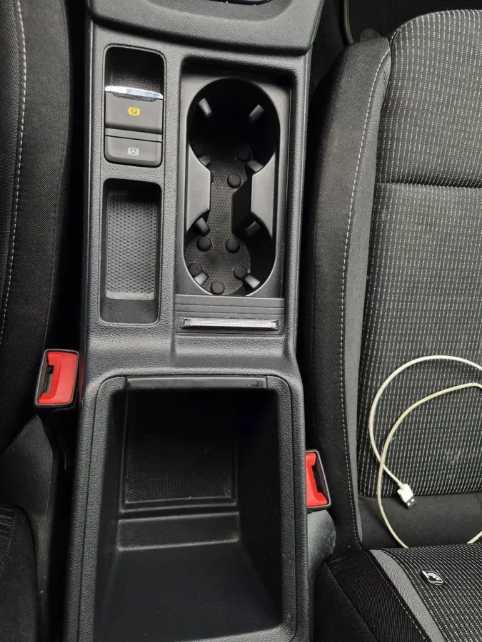 e-TSI Business Edition Automaat CarPlay ACC Adaptieve Cruise LED LM Velgen NAP 1.0 e-TSI Business Edition