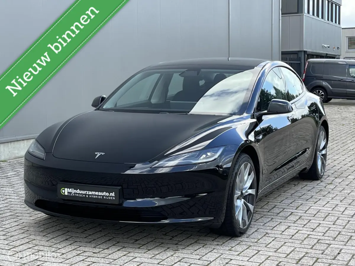 Premium Long Range RWD 78 kwh, Nieuw ! SOH 97%
