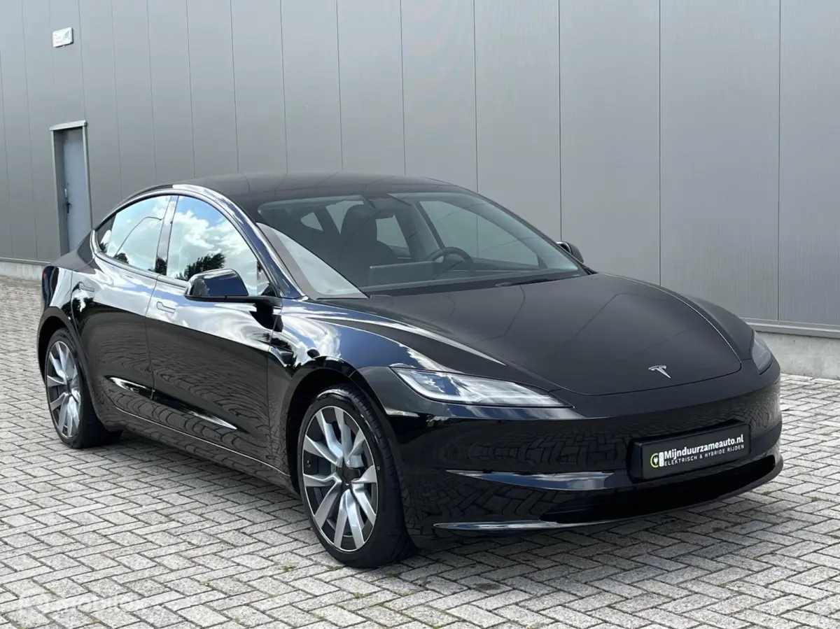 Premium Long Range RWD 78 kwh, Nieuw ! SOH 97%