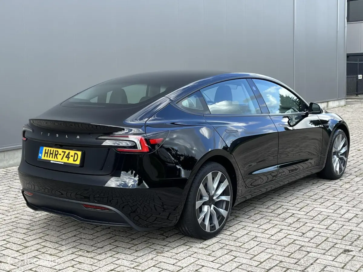 Premium Long Range RWD 78 kwh, Nieuw ! SOH 97%