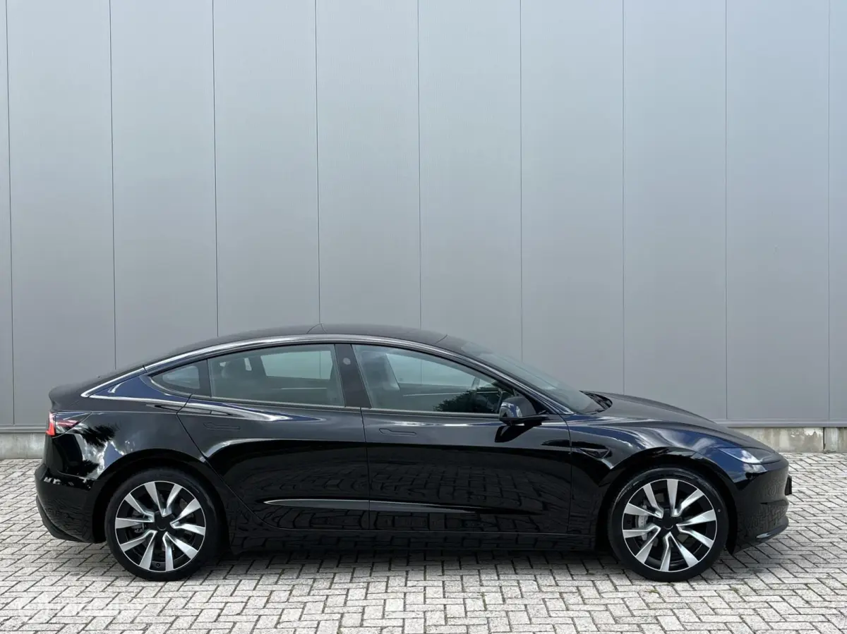 Premium Long Range RWD 78 kwh, Nieuw ! SOH 97%
