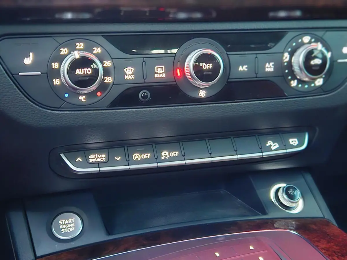 2.0 TFSI quattro Design Pro Line Plus Lage Kilometer