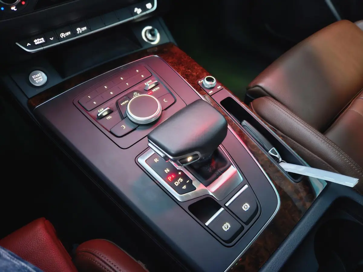 2.0 TFSI quattro Design Pro Line Plus Lage Kilometer