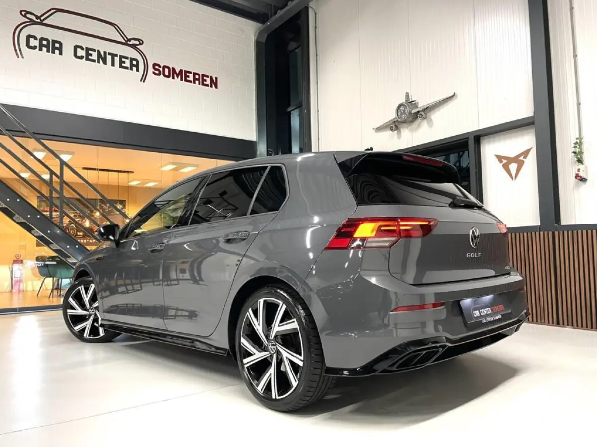 8 1.5 TSI R-Line Black Style/ Camera/ 18''LMV/ CarPlay/ Sfeerverlichting