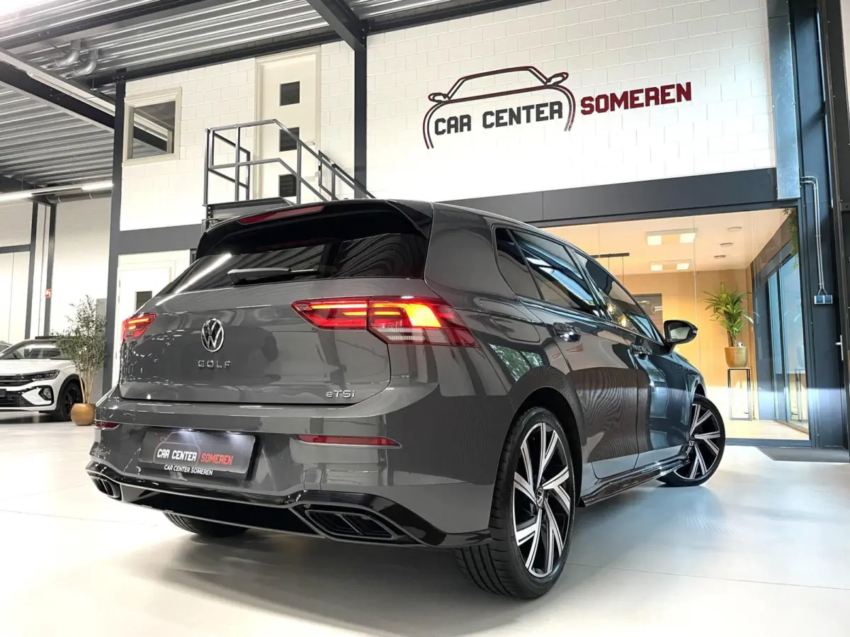 8 1.5 TSI R-Line Black Style/ Camera/ 18''LMV/ CarPlay/ Sfeerverlichting