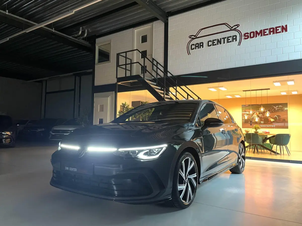 8 1.5 TSI R-Line Black Style/ Camera/ 18''LMV/ CarPlay/ Sfeerverlichting