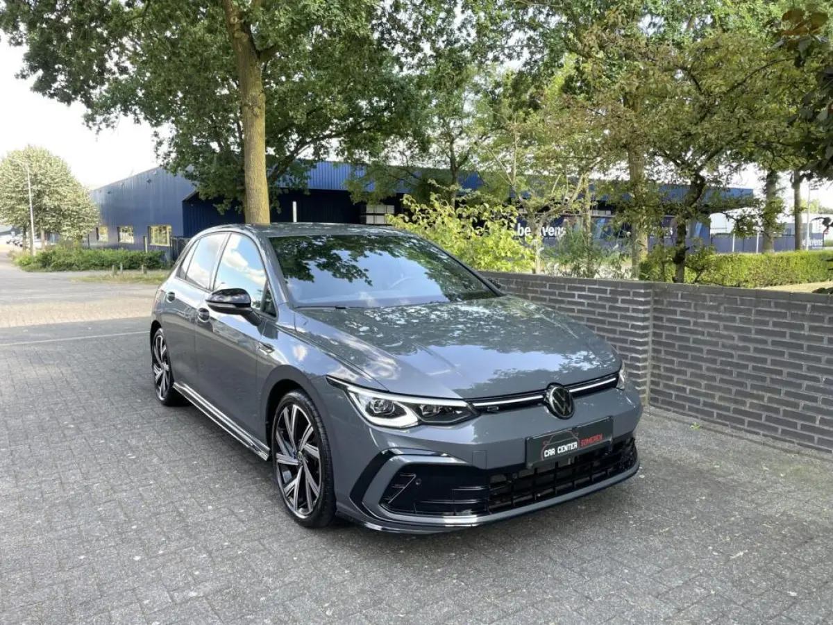 8 1.5 TSI R-Line Black Style/ Camera/ 18''LMV/ CarPlay/ Sfeerverlichting