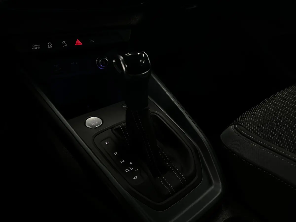 citycarver 30 TFSI S line | Sfeer | Leer | Keyless