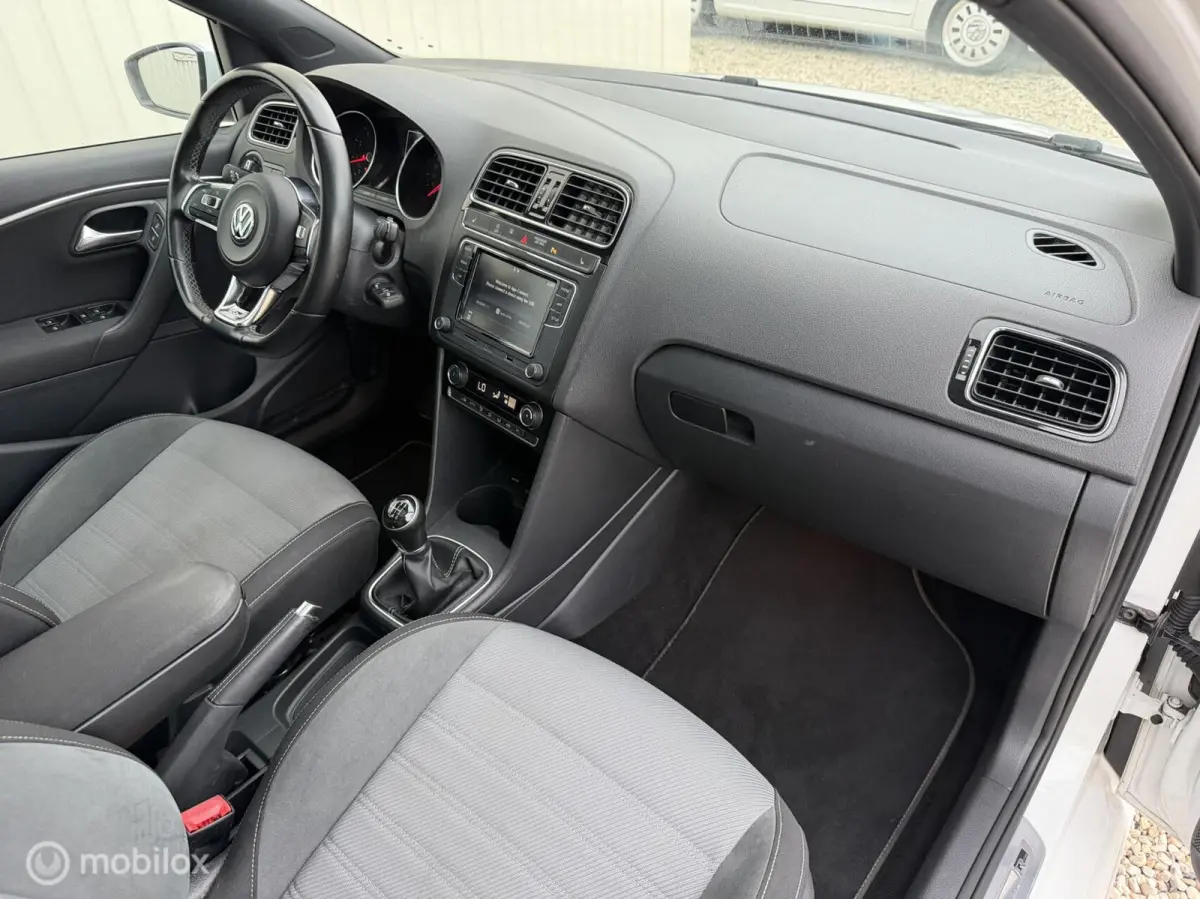 1.2 TSI 110PK 3X R-Line Panoramadak Xenon