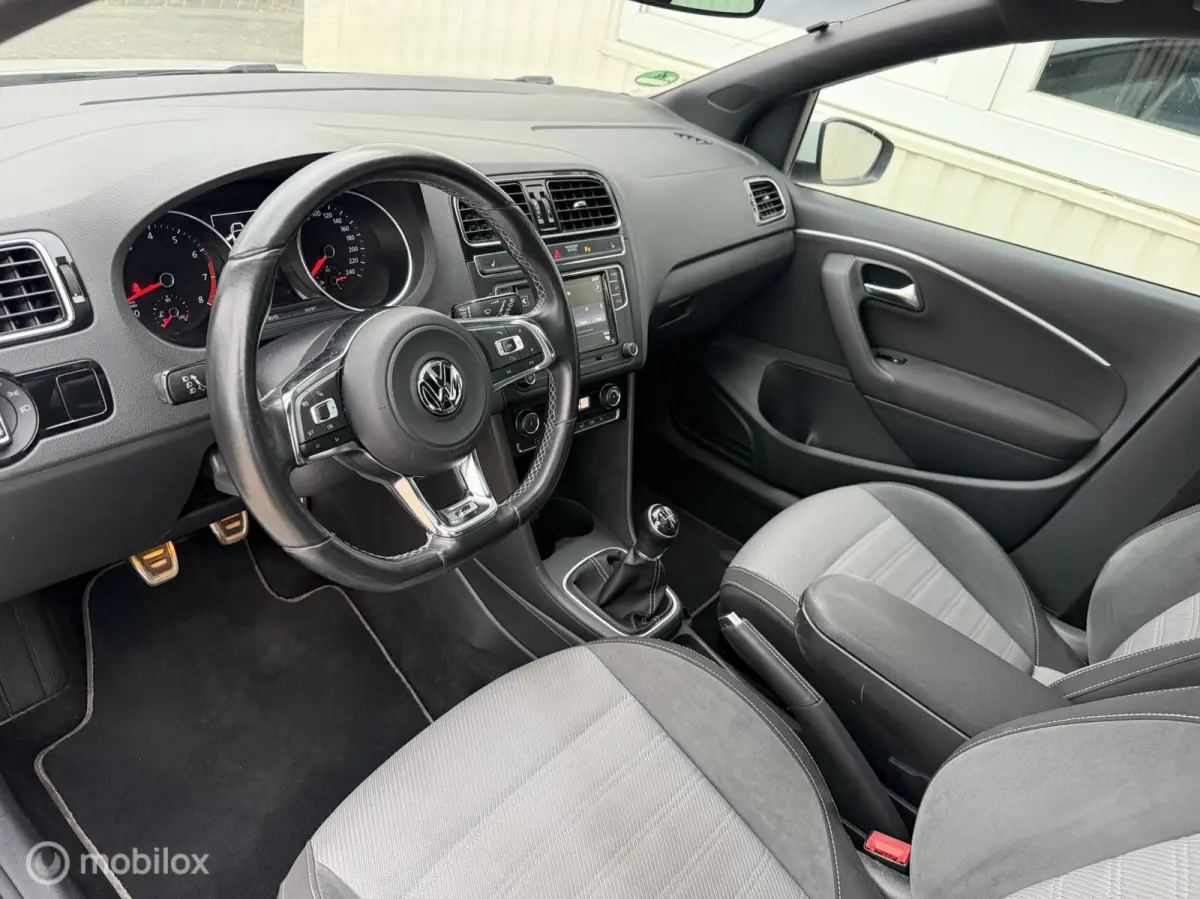 1.2 TSI 110PK 3X R-Line Panoramadak Xenon