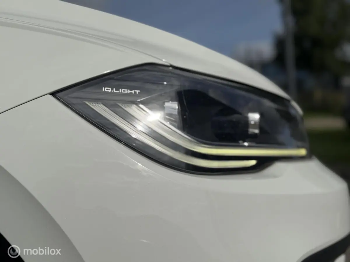 1.0 TSI Style DSG IQ LIGHT ACC LANE SFEER