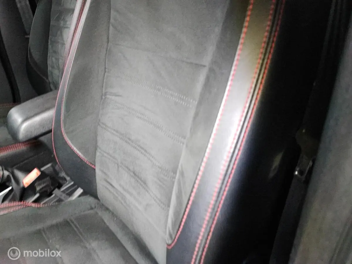1.0 EcoBoost ST-LINE NW DISTRIBUTIERIEM TREKHAAK LED CRUISE NAVI LEER CARPLAY CAMERA NW APK