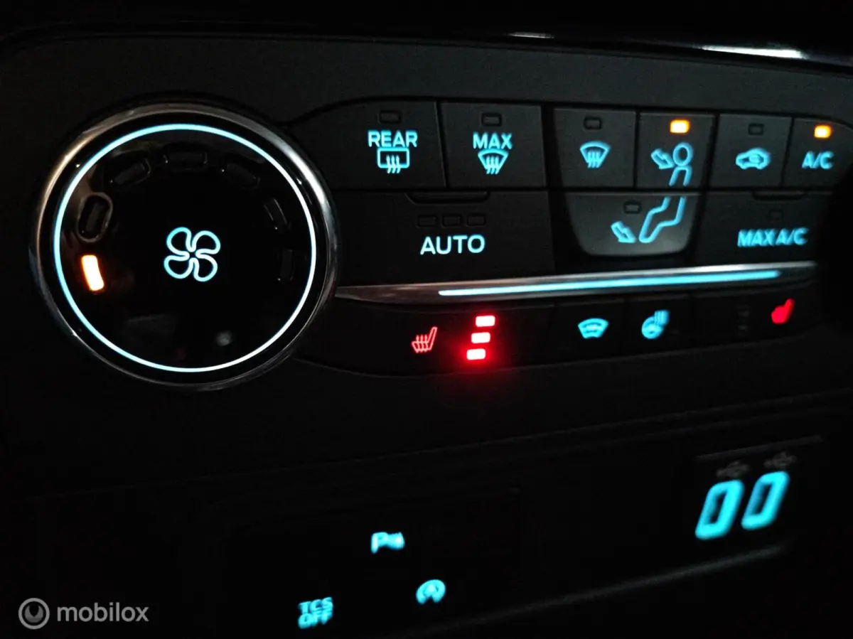 1.0 EcoBoost ST-LINE NW DISTRIBUTIERIEM TREKHAAK LED CRUISE NAVI LEER CARPLAY CAMERA NW APK