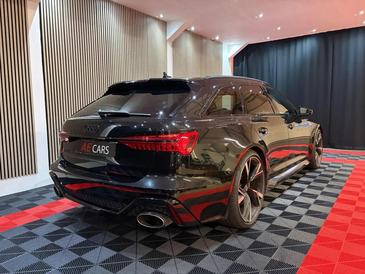 Audi RS6 Avant 4.0 TFSI Quattro Pano Soft close B&O 360° Stoelvent "Akrapovic"