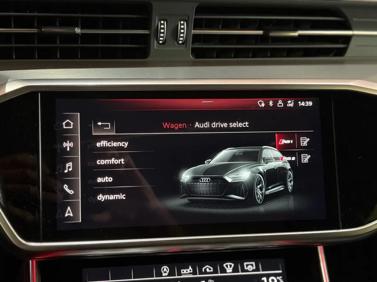 Audi RS6 Avant 4.0 TFSI Quattro Pano Soft close B&O 360° Stoelvent "Akrapovic"