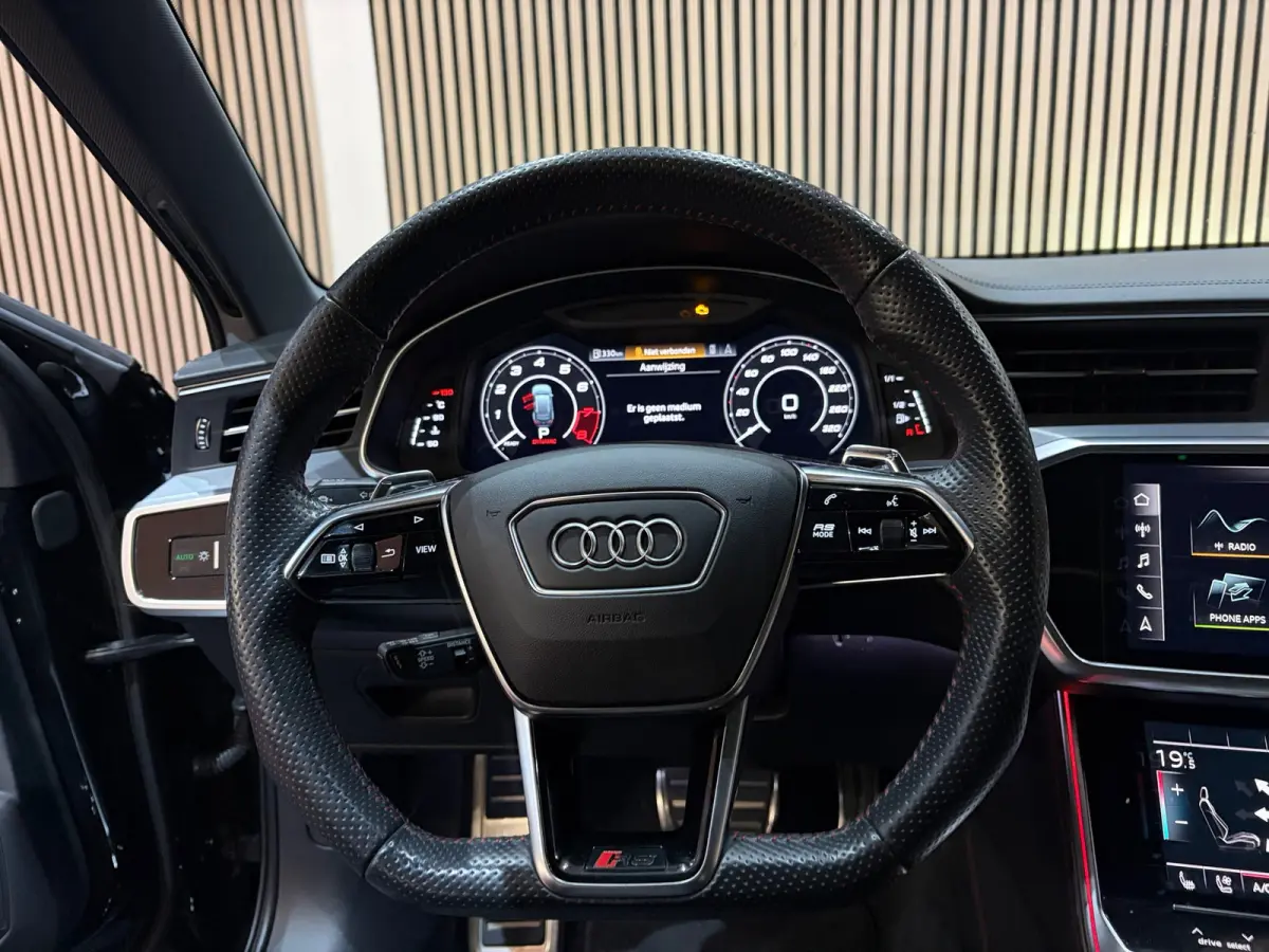 Audi RS6 Avant 4.0 TFSI Quattro Pano Soft close B&O 360° Stoelvent "Akrapovic"