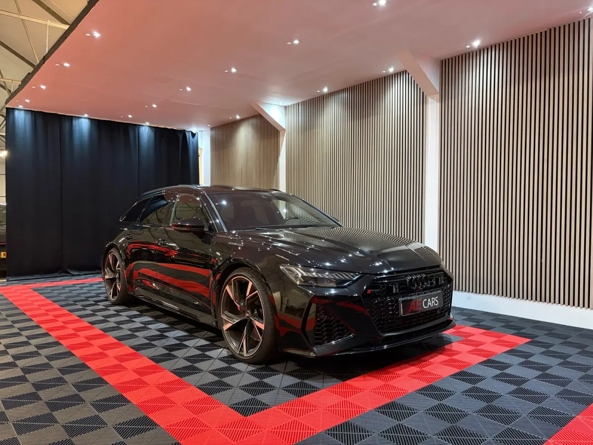 Audi RS6 Avant 4.0 TFSI Quattro Pano Soft close B&O 360° Stoelvent "Akrapovic"