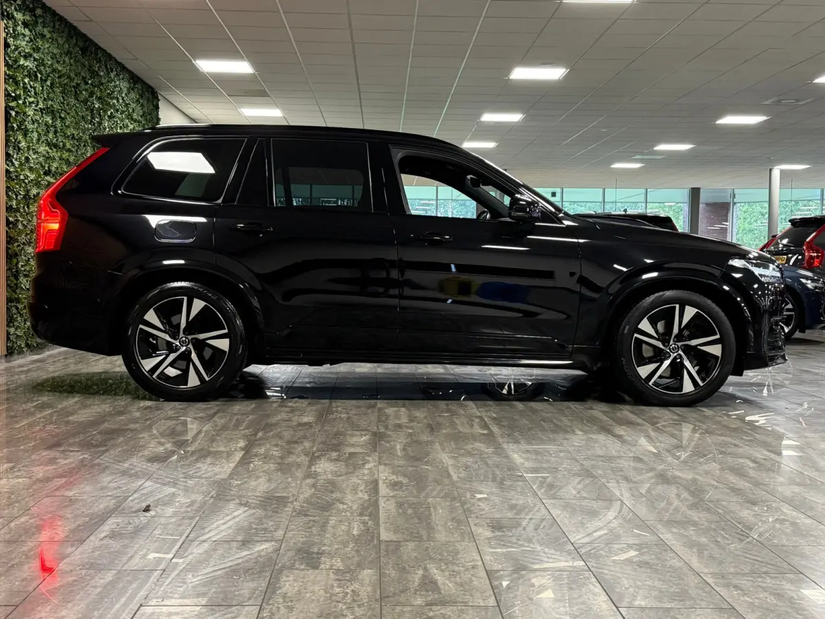 T8 AWD Recharge R-Design | Luchtvering | Trekhaak | 360 Camera | Harman Kardon | Schuifdak | Head-Up Display | Adaptieve Cruise Control | Stoel en Stuurwielverwarming | Pilot Assist | BLIS D