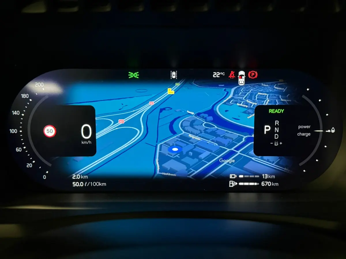 T8 AWD Recharge Ultra Dark | Full Option! | Bowers & Wilkins | Luchtvering | Stoelventilatie | Trekhaak | All Season banden | 360 Camera | Head-Up Display | Stoelmassage | 455pk | Adaptieve 
