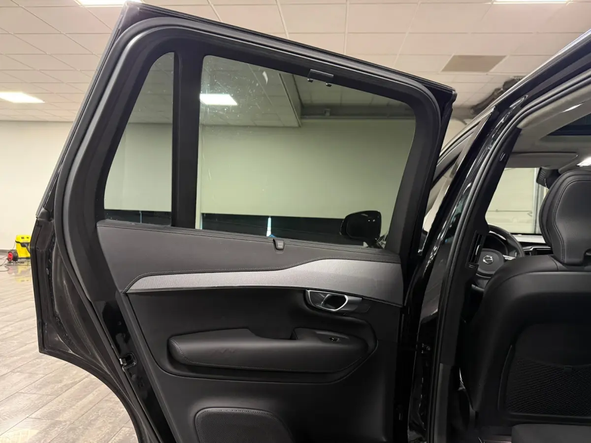 T8 AWD Recharge Ultimate Bright | Luchtvering | Trekhaak | 360 Camera | Head-Up Display | 455pk | Harman Kardon | Adaptieve Cruise Control | Stoelverwarming voor+achter | Stuurwielverwarming