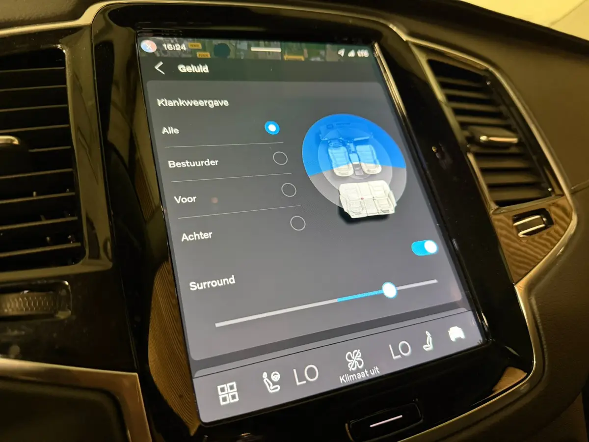 T8 AWD Recharge Ultimate Bright | Luchtvering | Trekhaak | 360 Camera | Head-Up Display | 455pk | Harman Kardon | Adaptieve Cruise Control | Stoelverwarming voor+achter | Stuurwielverwarming