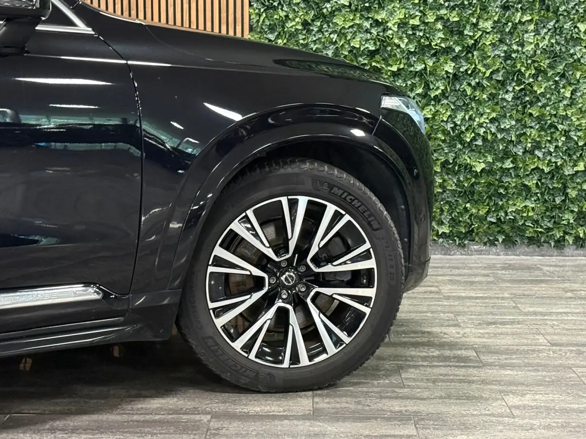 T8 AWD Recharge Ultimate Bright | Luchtvering | Trekhaak | 360 Camera | Head-Up Display | 455pk | Harman Kardon | Adaptieve Cruise Control | Stoelverwarming voor+achter | Stuurwielverwarming