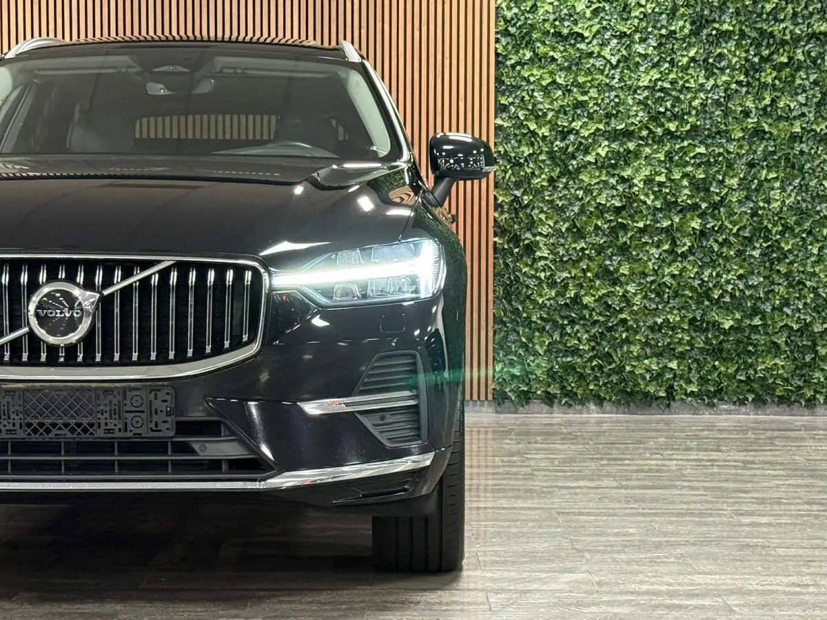 T6 AWD Recharge Ultimate Bright Long Range | Luchtvering | Trekhaak | Head-Up Display | Harman Kardon | Parkeercamera | Adaptieve Cruise Control | Stoelverwarming | Stuurwielverwarming | Sch
