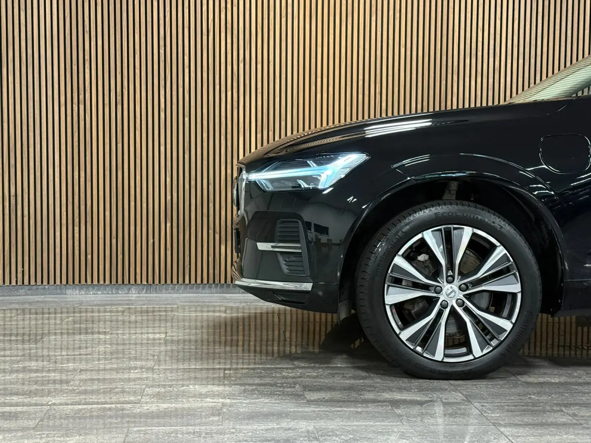 T6 AWD Recharge Ultimate Bright Long Range | Luchtvering | Trekhaak | Head-Up Display | Harman Kardon | Parkeercamera | Adaptieve Cruise Control | Stoelverwarming | Stuurwielverwarming | Sch