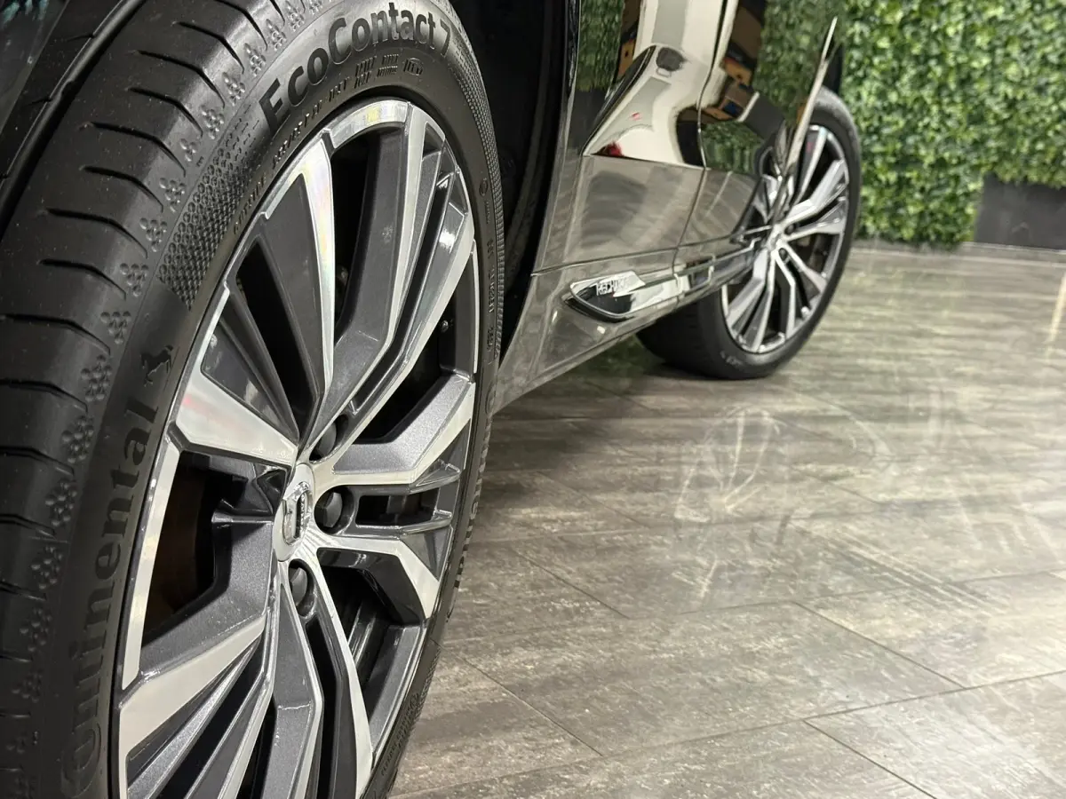 T6 AWD Recharge Ultimate Bright Long Range | Luchtvering | Trekhaak | Head-Up Display | Harman Kardon | Parkeercamera | Adaptieve Cruise Control | Stoelverwarming | Stuurwielverwarming | Sch