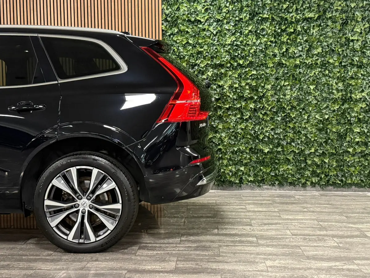 T6 AWD Recharge Ultimate Bright Long Range | Luchtvering | Trekhaak | Head-Up Display | Harman Kardon | Parkeercamera | Adaptieve Cruise Control | Stoelverwarming | Stuurwielverwarming | Sch