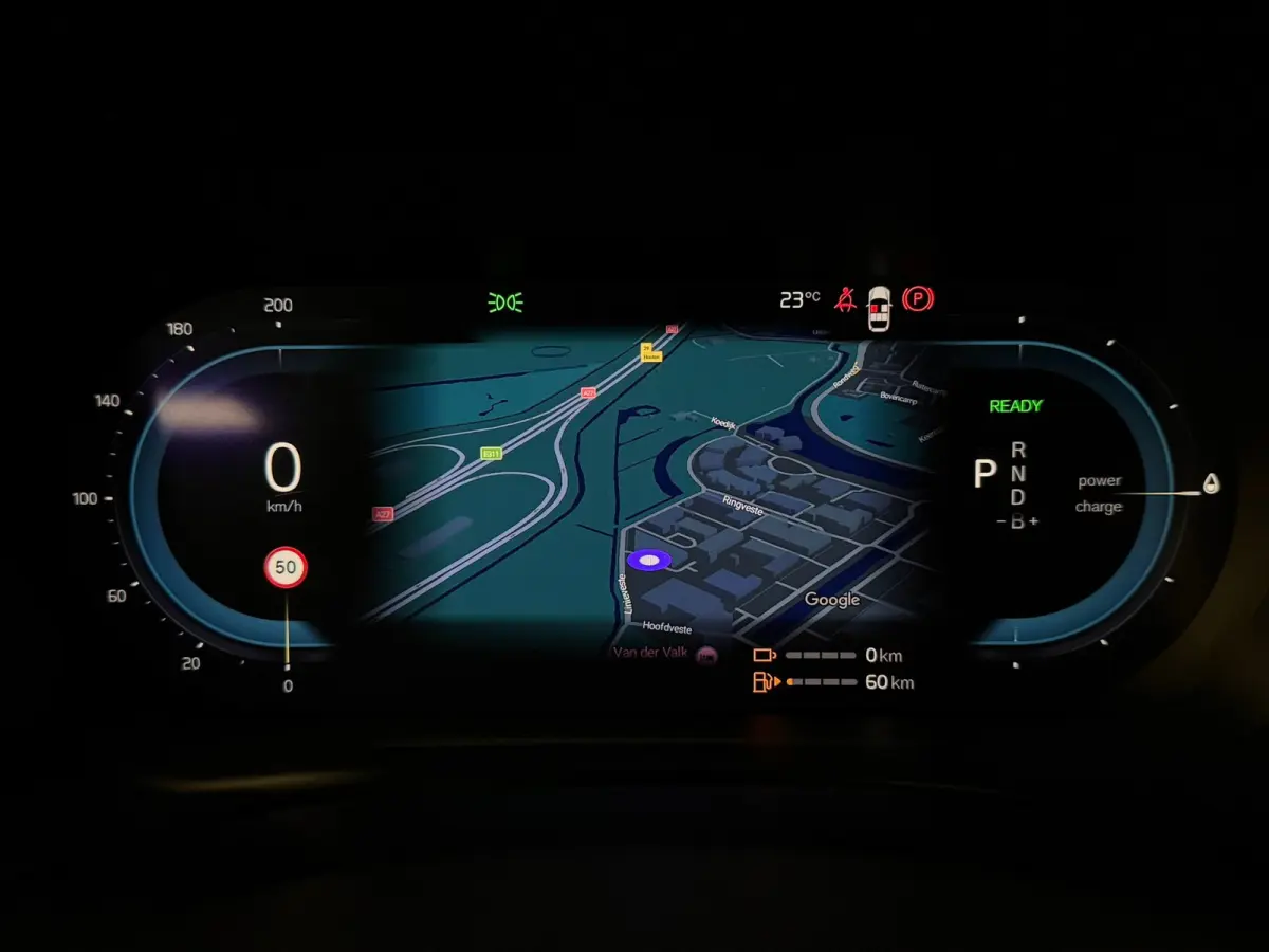 T6 AWD Recharge Ultimate Bright Long Range | Luchtvering | Trekhaak | Head-Up Display | Harman Kardon | Parkeercamera | Adaptieve Cruise Control | Stoelverwarming | Stuurwielverwarming | Sch