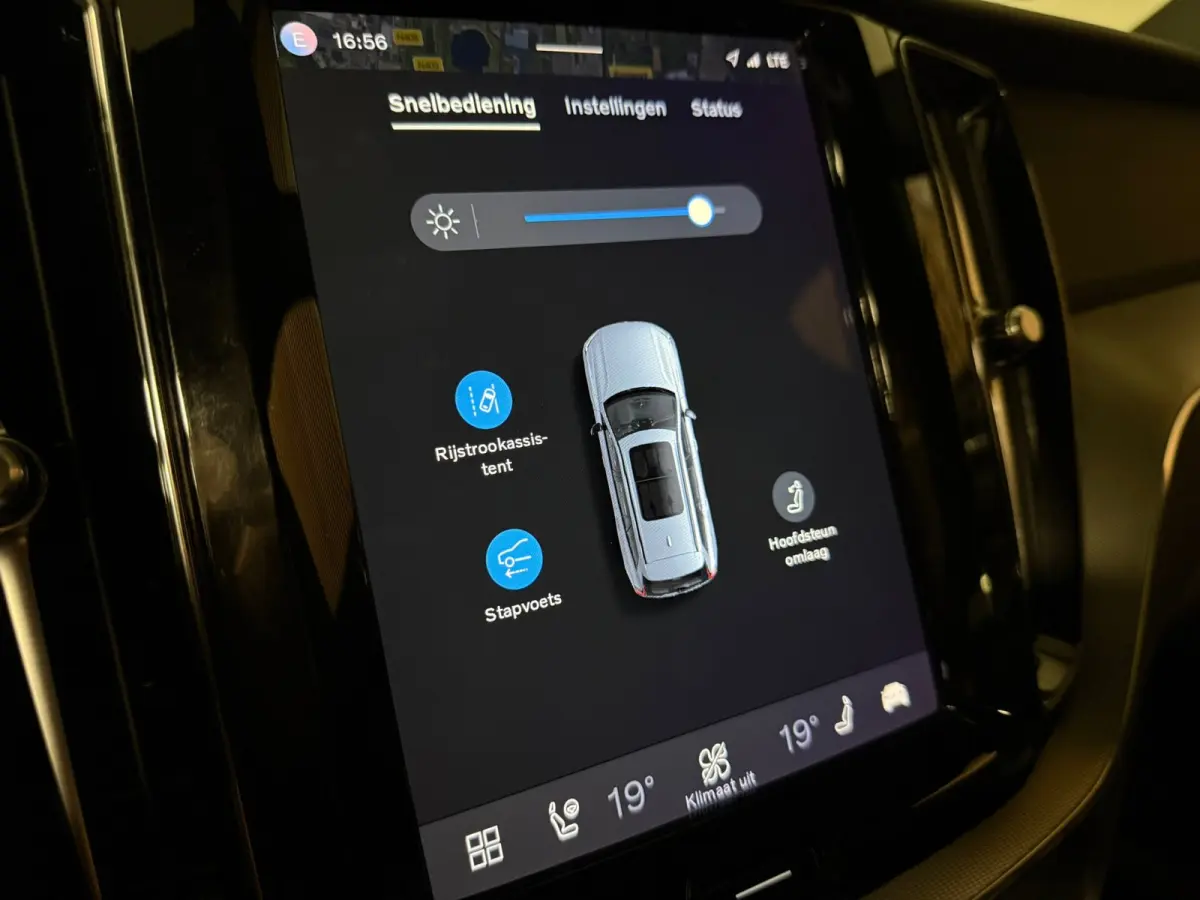 T8 AWD Recharge Plus Dark | Luchtvering | Trekhaak | 360° Camera | Harman Kardon | 455pk | Adaptieve Cruise Control | Stoelverwarming voor+achter | Stuurwielverwarming | Full LED Meesturend
