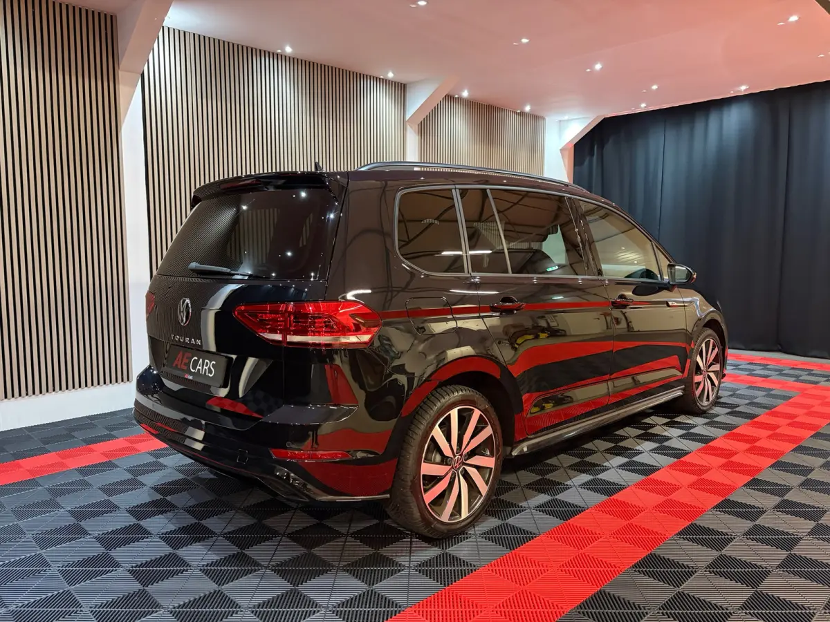 1.5 TSI Highline Executive R-Line-pakket 7p Pano Virtual Camera Keyless ACC Trekhaak