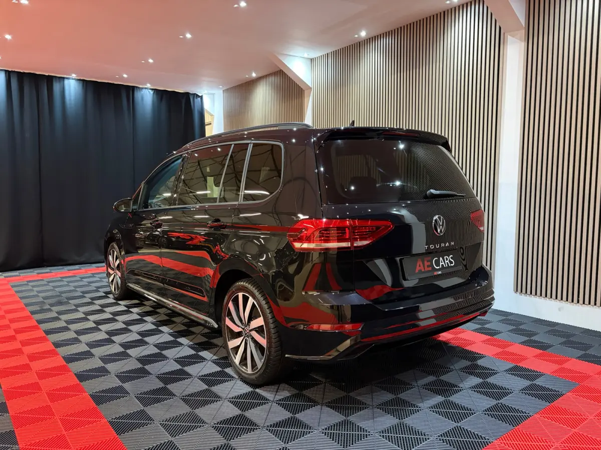 1.5 TSI Highline Executive R-Line-pakket 7p Pano Virtual Camera Keyless ACC Trekhaak