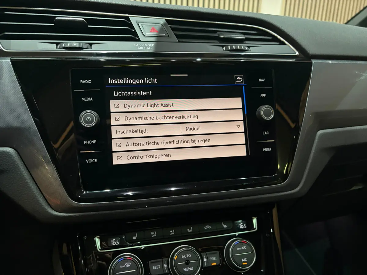 1.5 TSI Highline Executive R-Line-pakket 7p Pano Virtual Camera Keyless ACC Trekhaak