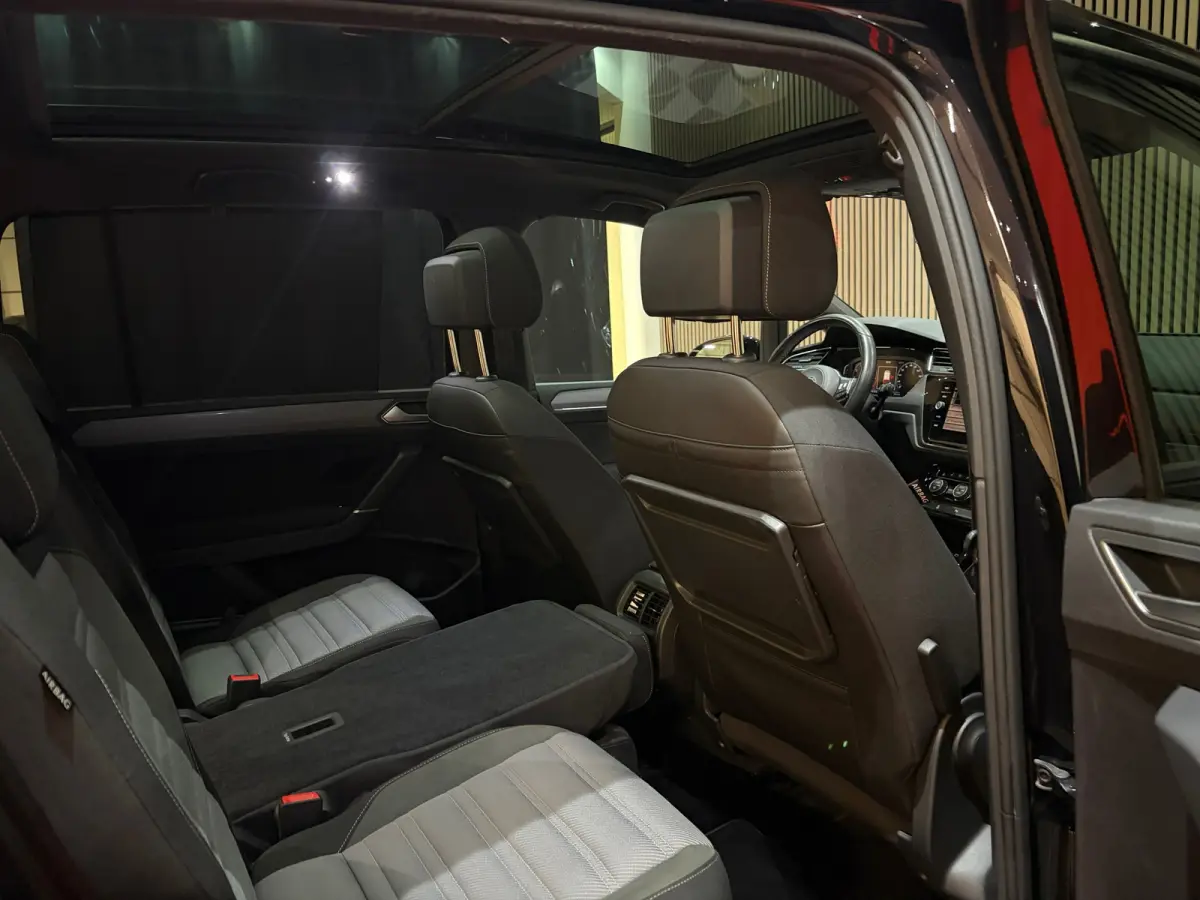 1.5 TSI Highline Executive R-Line-pakket 7p Pano Virtual Camera Keyless ACC Trekhaak