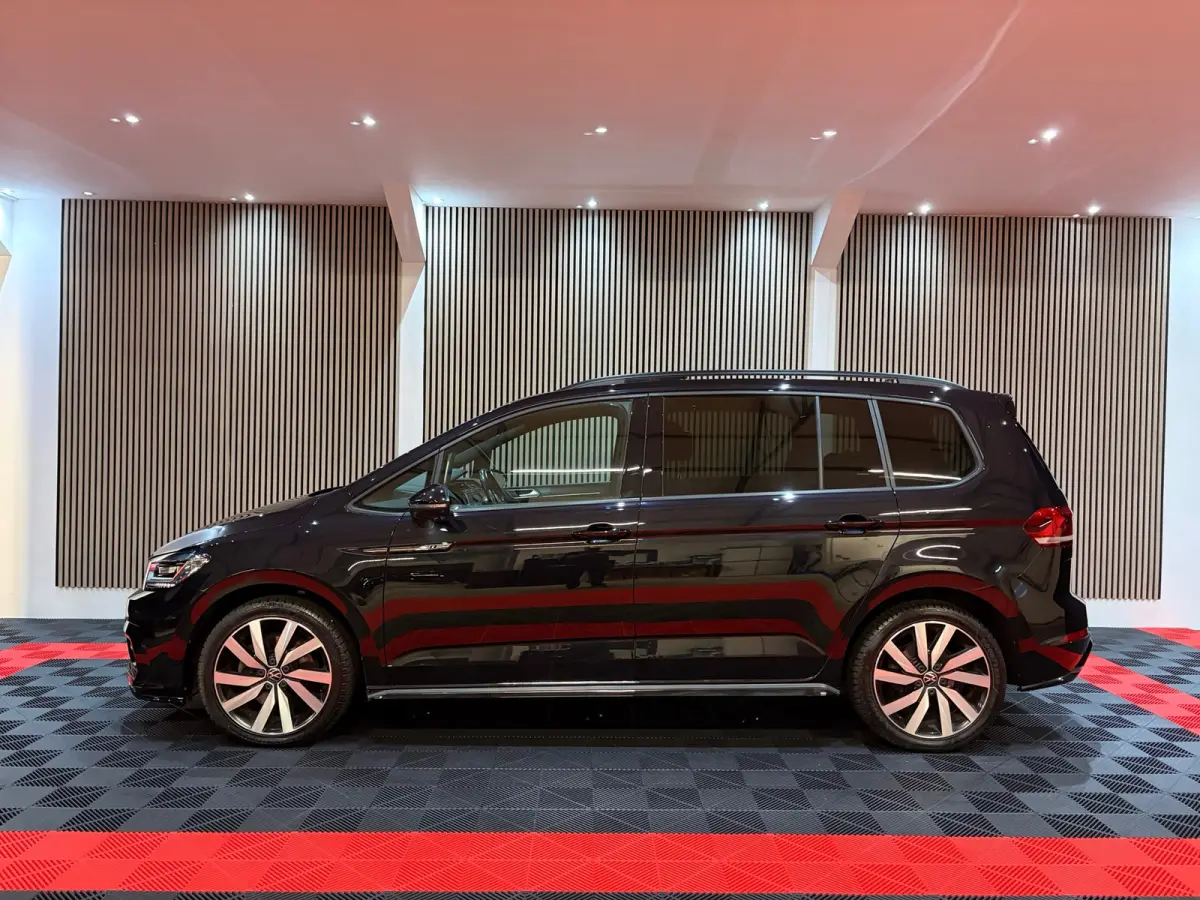 1.5 TSI Highline Executive R-Line-pakket 7p Pano Virtual Camera Keyless ACC Trekhaak