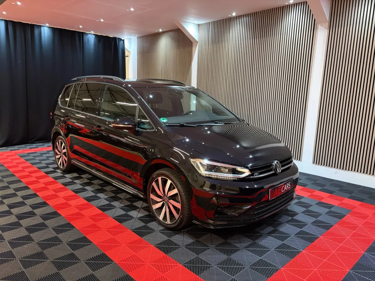 1.5 TSI Highline Executive R-Line-pakket 7p Pano Virtual Camera Keyless ACC Trekhaak