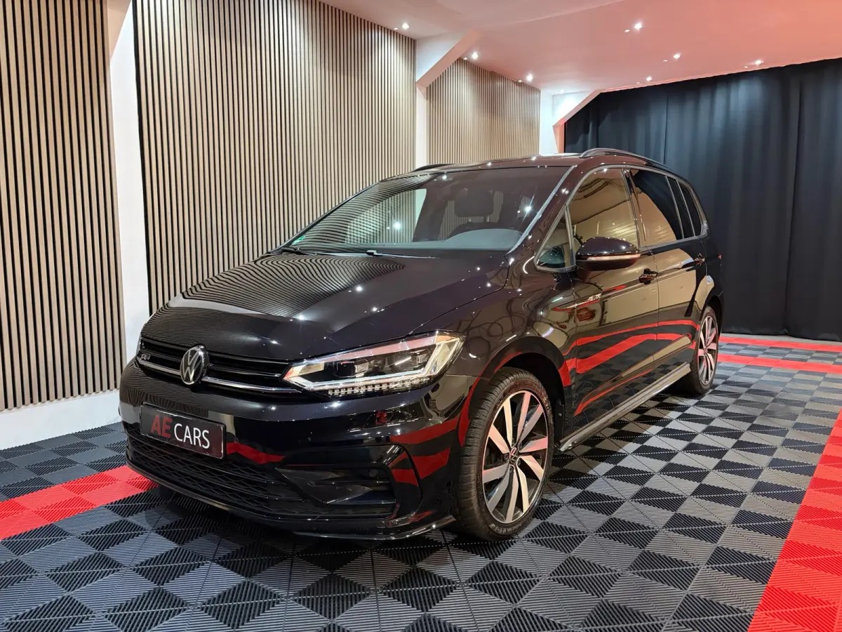 1.5 TSI Highline Executive R-Line-pakket 7p Pano Virtual Camera Keyless ACC Trekhaak