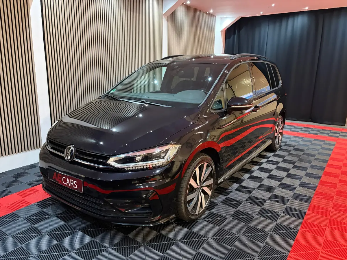 1.5 TSI Highline Executive R-Line-pakket 7p Pano Virtual Camera Keyless ACC Trekhaak