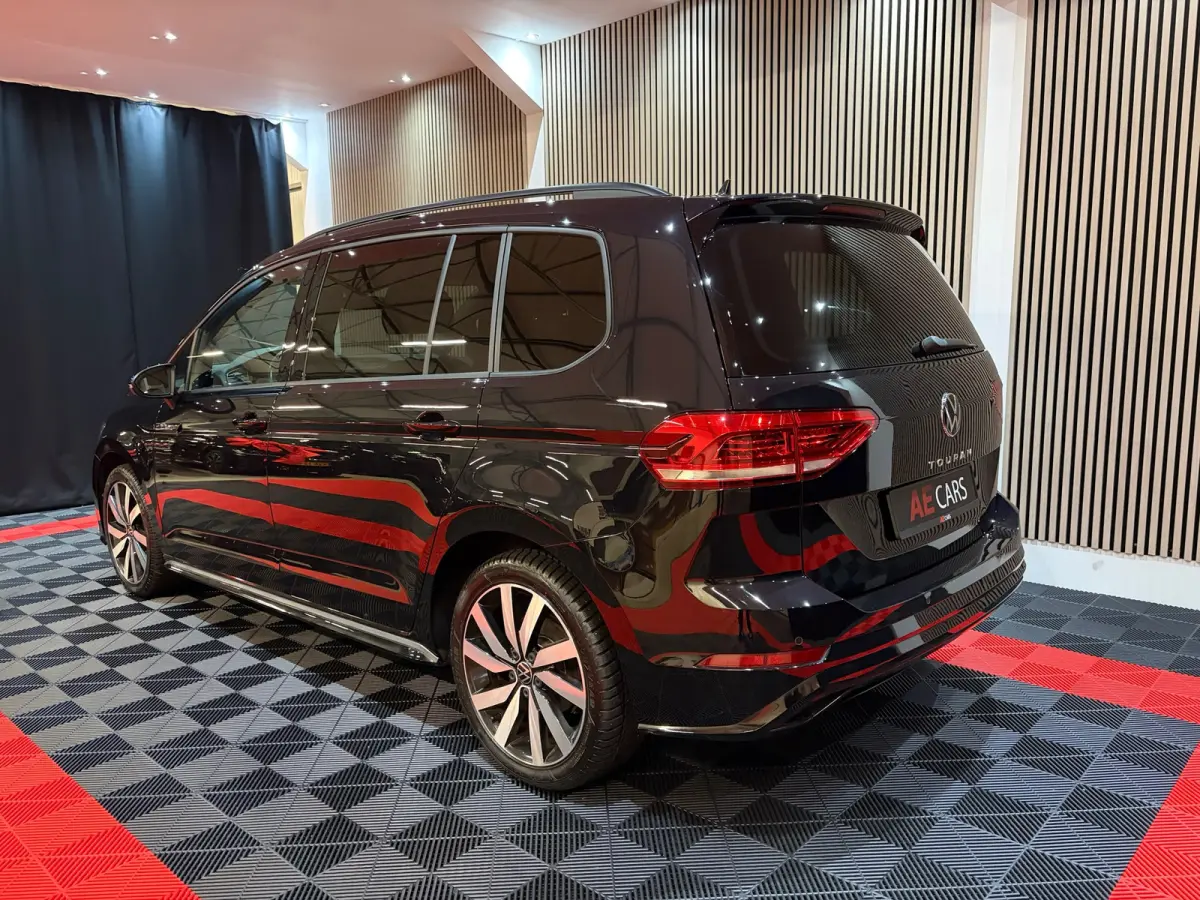 1.5 TSI Highline Executive R-Line-pakket 7p Pano Virtual Camera Keyless ACC Trekhaak