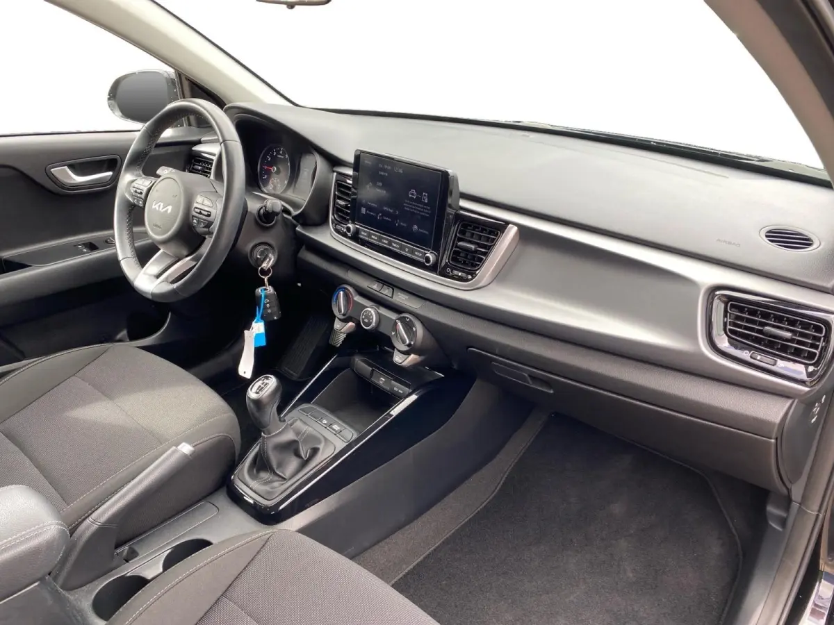 1.0 T-GDi MHEV DynamicLine | Airco | AppleCarPlay Android Auto | 16 inch LM velgen | Parkeercamera | Cruise control | Lineassist |
