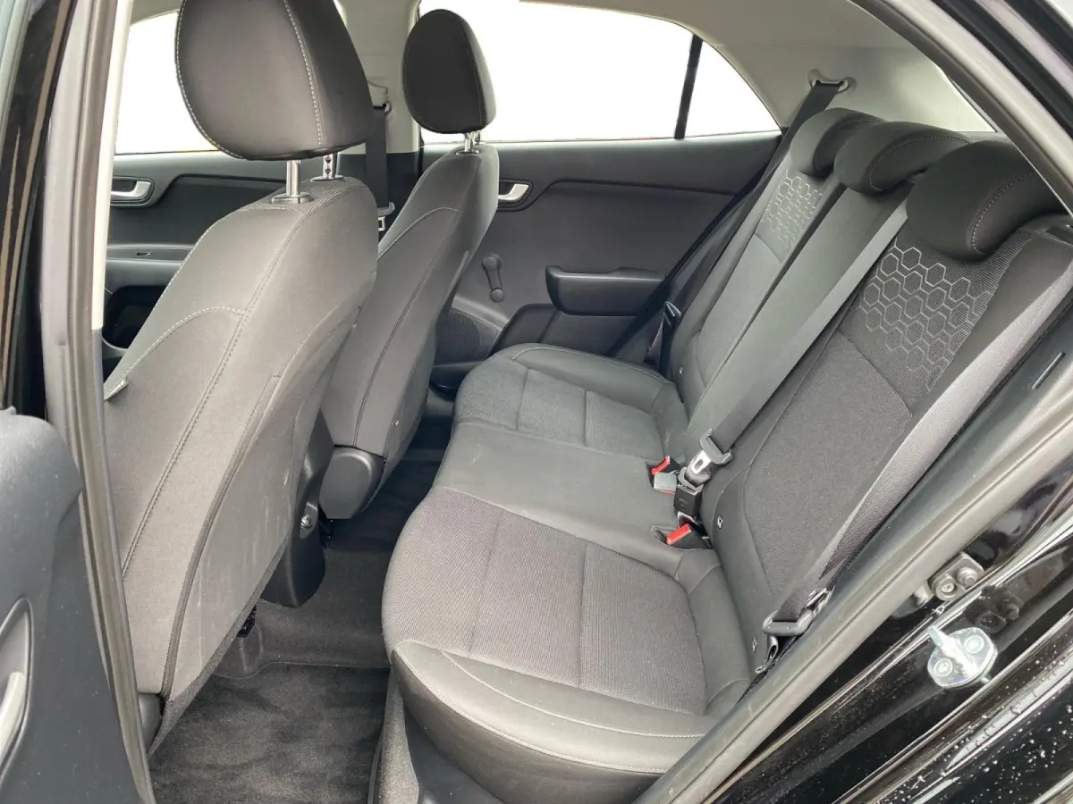 1.0 T-GDi MHEV DynamicLine | Airco | AppleCarPlay Android Auto | 16 inch LM velgen | Parkeercamera | Cruise control | Lineassist |