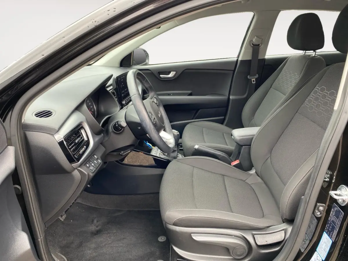1.0 T-GDi MHEV DynamicLine | Airco | AppleCarPlay Android Auto | 16 inch LM velgen | Parkeercamera | Cruise control | Lineassist |