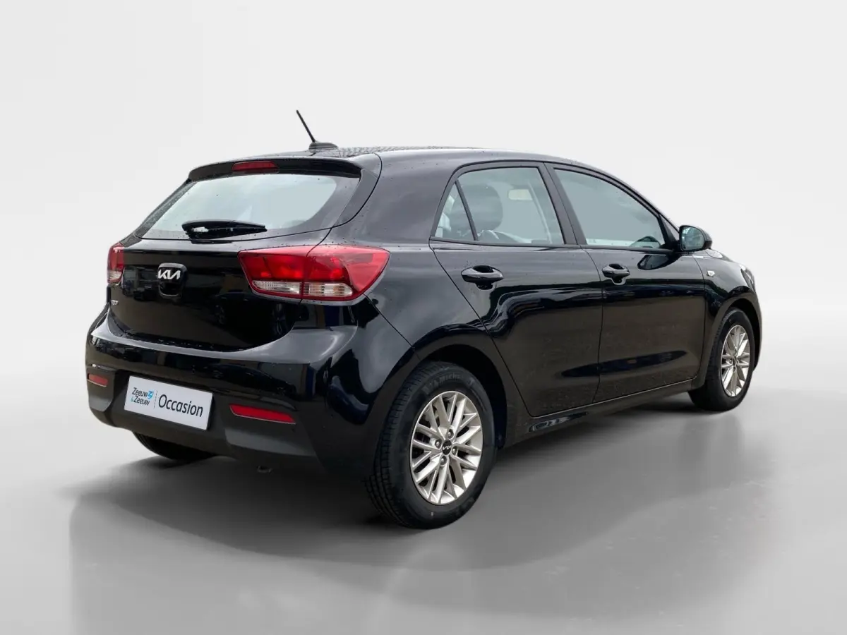 1.0 T-GDi MHEV DynamicLine | Airco | AppleCarPlay Android Auto | 16 inch LM velgen | Parkeercamera | Cruise control | Lineassist |