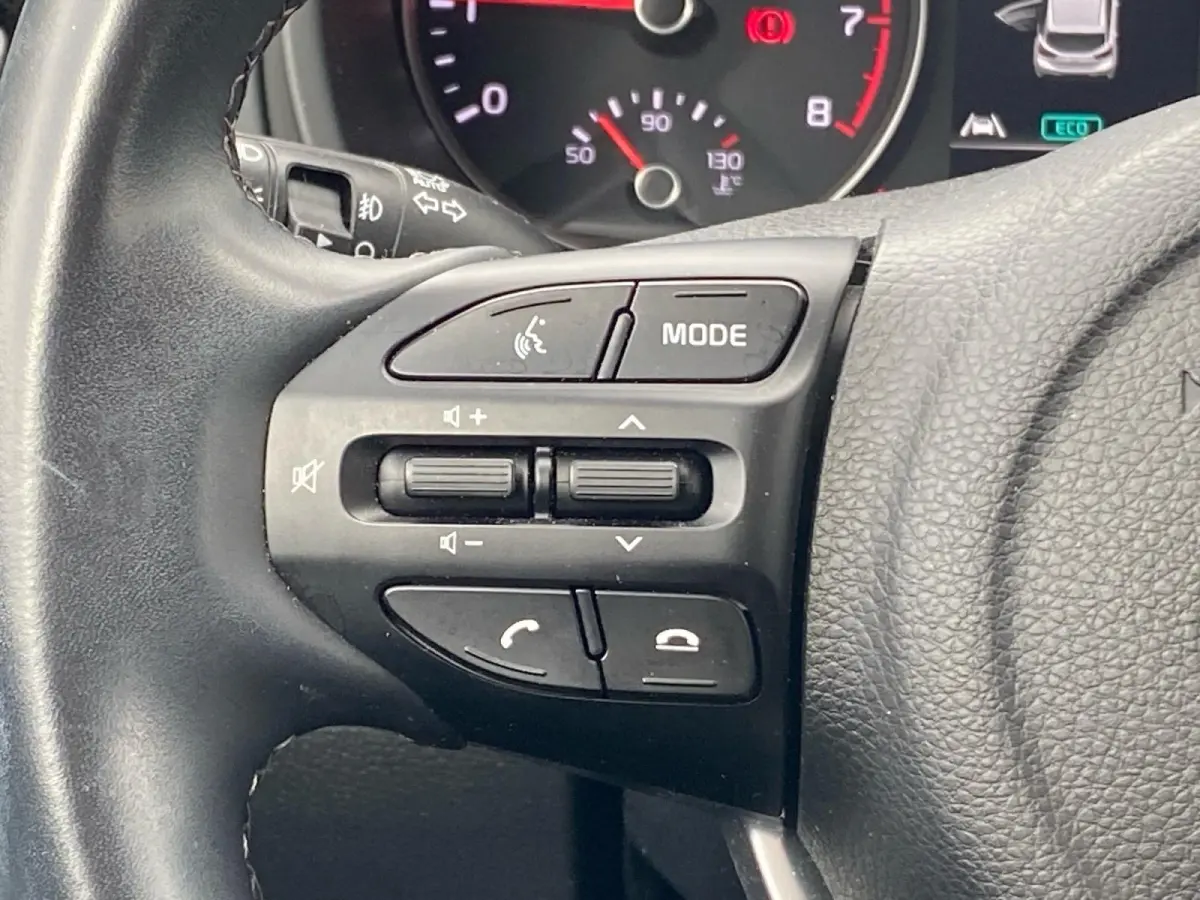 1.0 T-GDi MHEV DynamicLine | Airco | AppleCarPlay Android Auto | 16 inch LM velgen | Parkeercamera | Cruise control | Lineassist |